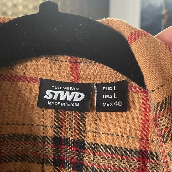 Flannel button up shirt - Picture 4 of 4